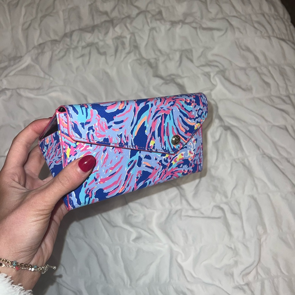 Lily Pulitzer sunglasses case